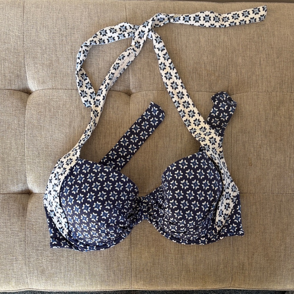 Floral Print Women's swimsuit top